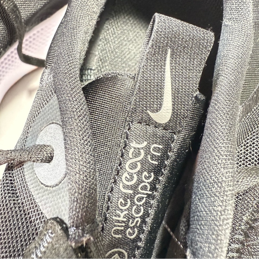 Nike Black and Gray React Escape Run 2 Running Shoes - Picture 8 of 11